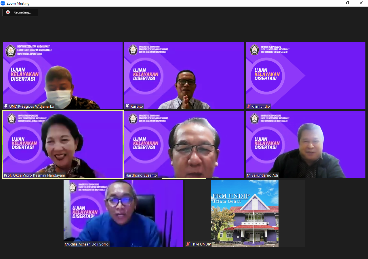 Pantyhoz va ichki kiyimdagi ayollarning porno fotosuratlari