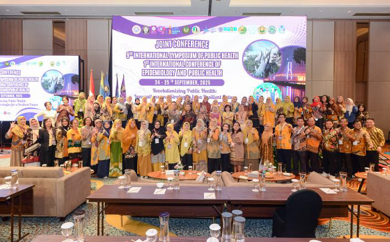Mahasiswa DKM FKM UNDIP Berkolaborasi dengan Mahasiswa DKM FKM UNAIR Mengadakan Seminar Internasional 9th ISoPH dan 1st ICoEPH Tahun 2025